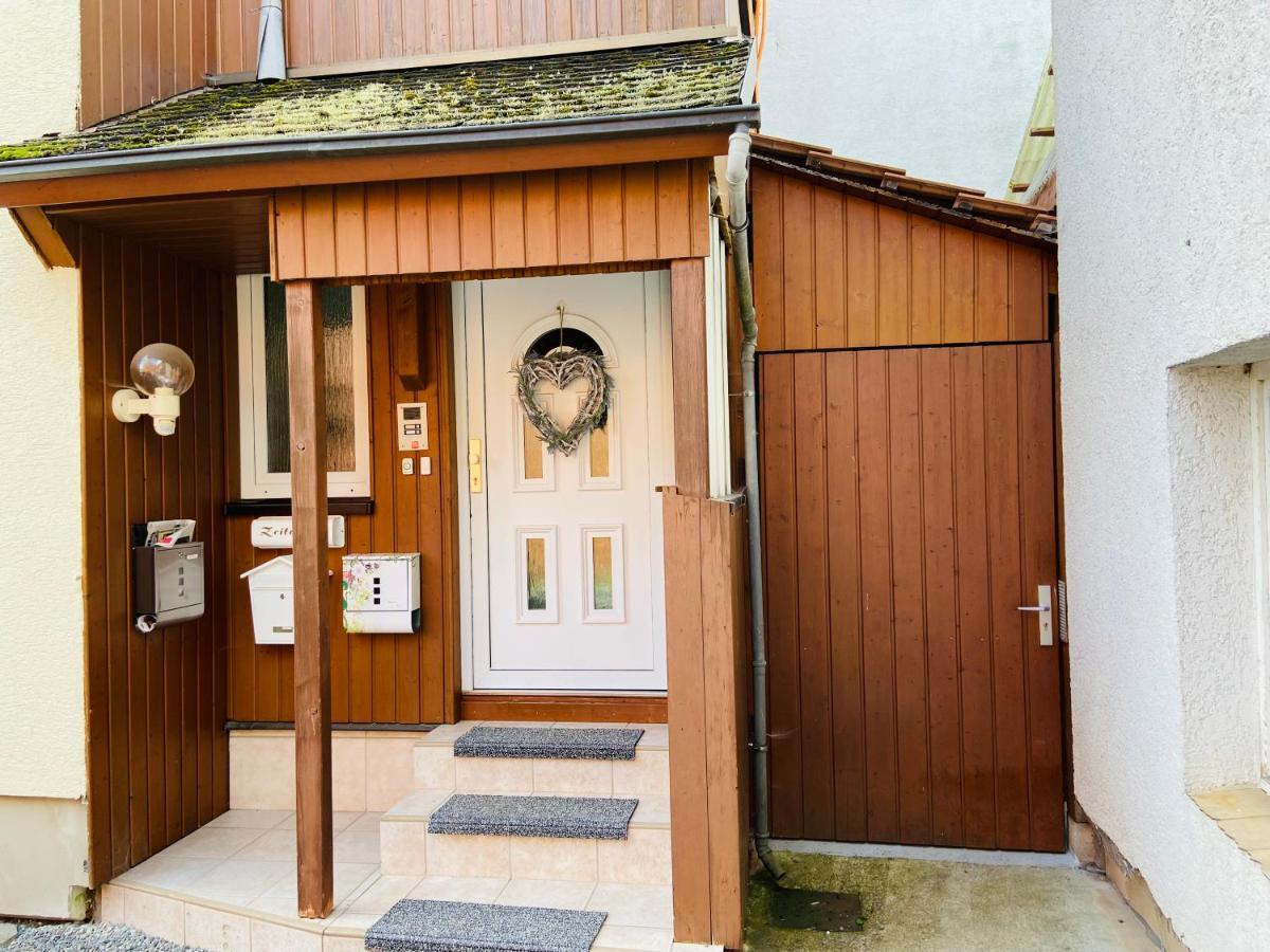 Apartment Emil Im Eg Mit Garten In Suhl Exterior photo